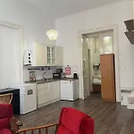 Apartament Oktogon Modern