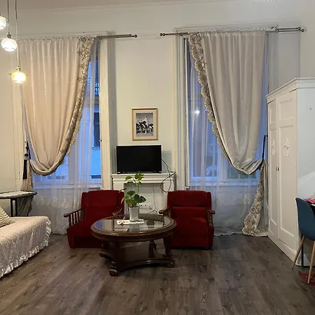 Apartman Oktogon Modern *
